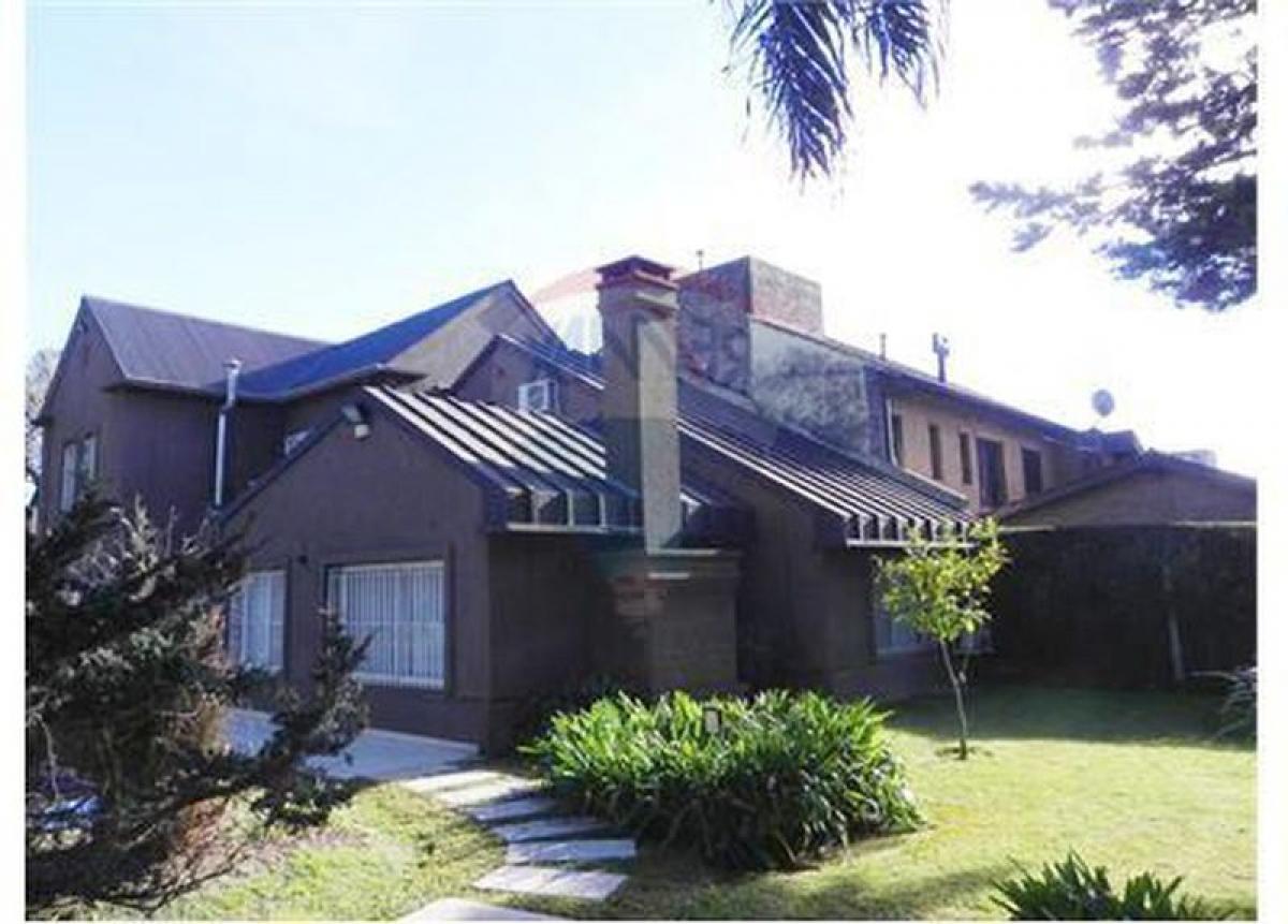 4 bedrooms House in Tigre, Argentina No. 2133