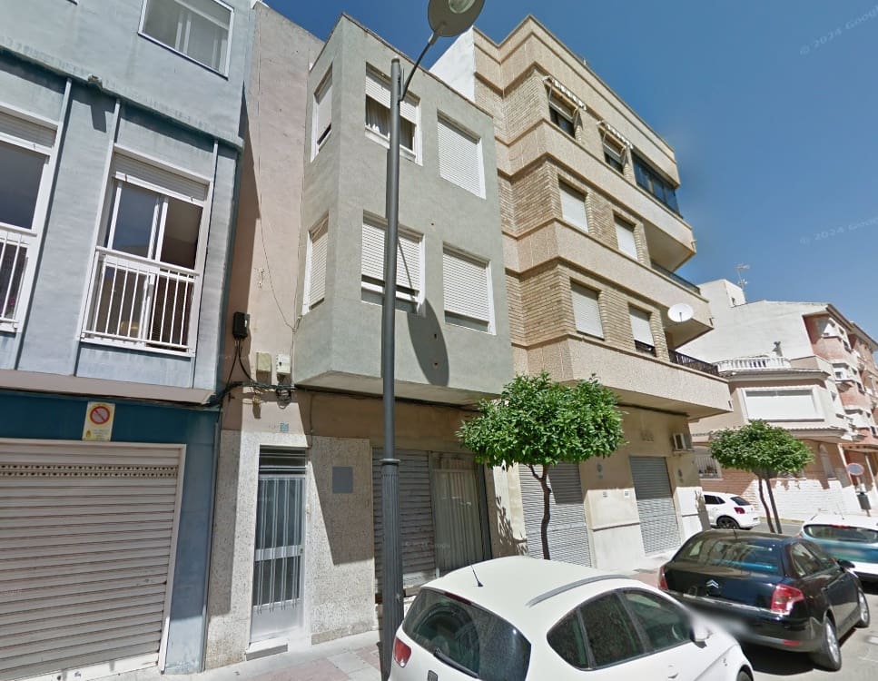 13 غرف نوم شقة في Guardamar del Segura, Spain رقم 197729