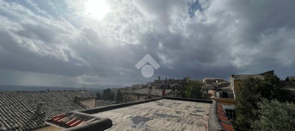 Здание с 8 комнатами в Вероли, Италия № 159791 7