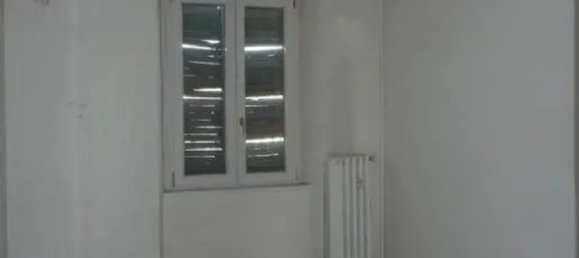 3 rooms Apartment in Turin, Italy No. 207075 10