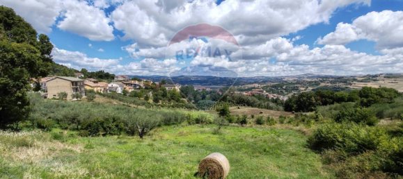 6 bedrooms House in Campolattaro, Italy No. 283614 2