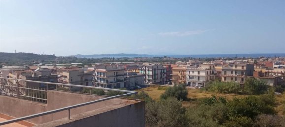 Penthouse de 2 divisões em Torregrotta, Italy N.º 19352 2