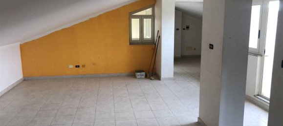 Penthouse de 2 divisões em Torregrotta, Italy N.º 19352 4