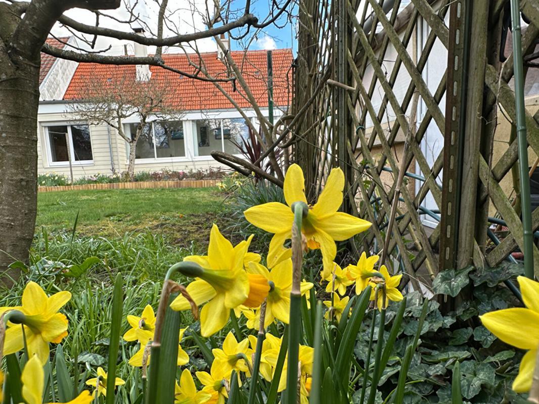 3 bedrooms Townhouse in Sainte-Luce-sur-Loire, France No. 96465