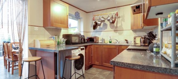 3 bedrooms Commercial property in Exmouth, United Kingdom No. 13700 8