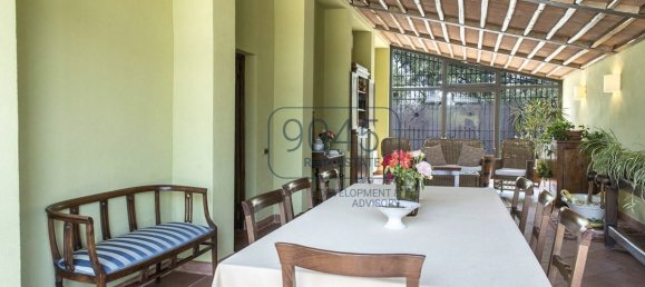 Дом с 9 спальнями в Кьюздино, Италия № 404351 11