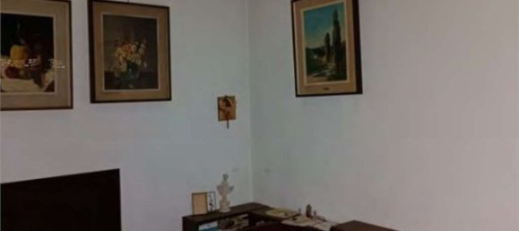 5-salle Appartement à Monza, Italy No. 267957 9