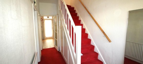 3 bedrooms Commercial property in Beckenham, United Kingdom No. 1093 13