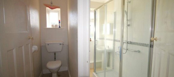 3 bedrooms Commercial property in Beckenham, United Kingdom No. 1093 12