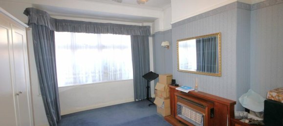 3 bedrooms Commercial property in Beckenham, United Kingdom No. 1093 7