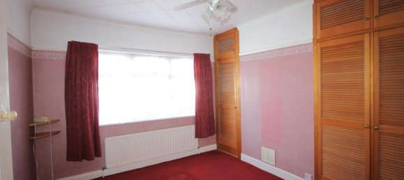 3 bedrooms Commercial property in Beckenham, United Kingdom No. 1093 9