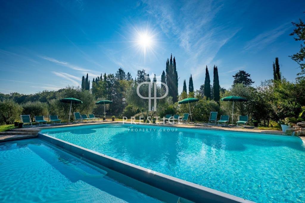 14 bedrooms Castles in Siena, Italy No. 271947