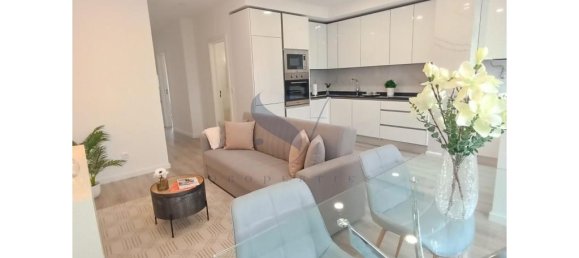 3 bedrooms Apartment in Lisbon, Portugal No. 158863 8