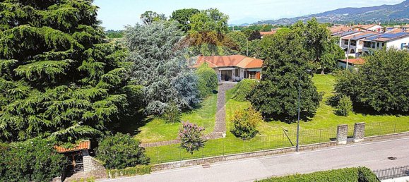 Вилла с 11 комнатами в Палаццоло суль Ольо, Италия № 271904 38