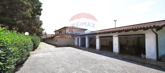 Вилла с 11 комнатами в Палаццоло суль Ольо, Италия № 271904 35