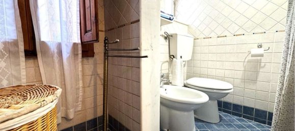 5 rooms House in Prato, Italy No. 46000 15