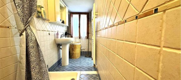 5 rooms House in Prato, Italy No. 46000 14