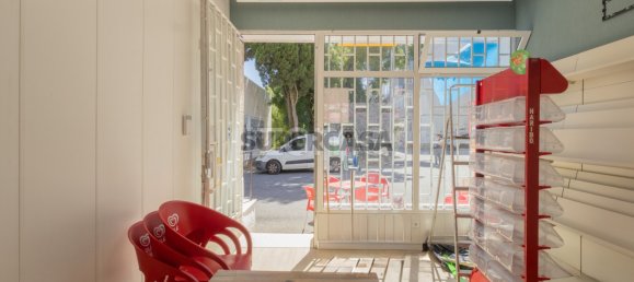 80m² Commercial property in Rio de Mouro, Portugal No. 152602 5