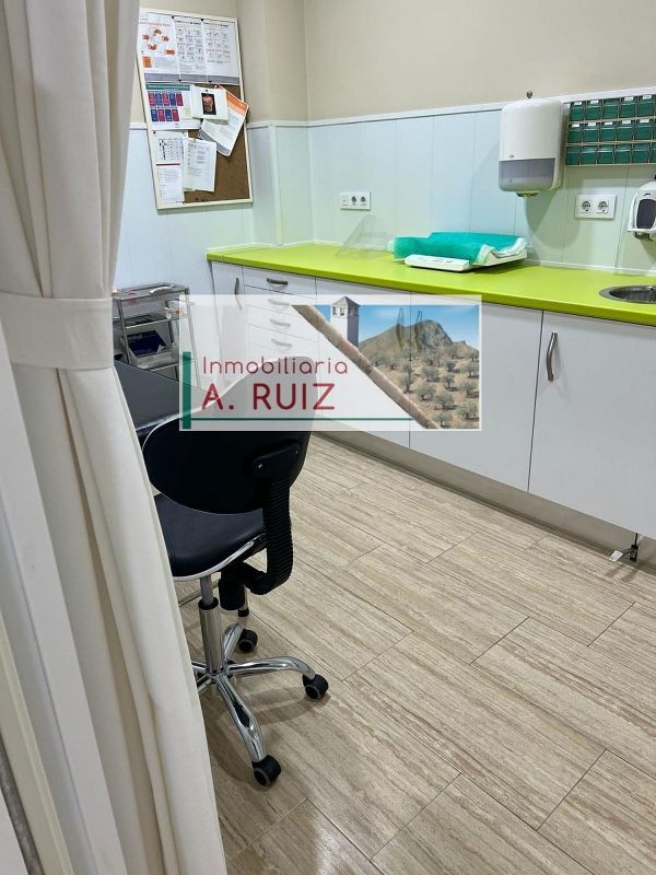 Imóvel comercial em Priego de Cordoba, Spain N.º 225039