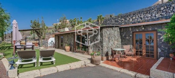 6 bedrooms Villa in Adeje, Spain No. 11383 17