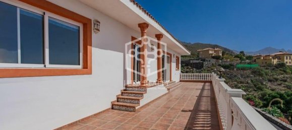 6 bedrooms Villa in Adeje, Spain No. 11383 14