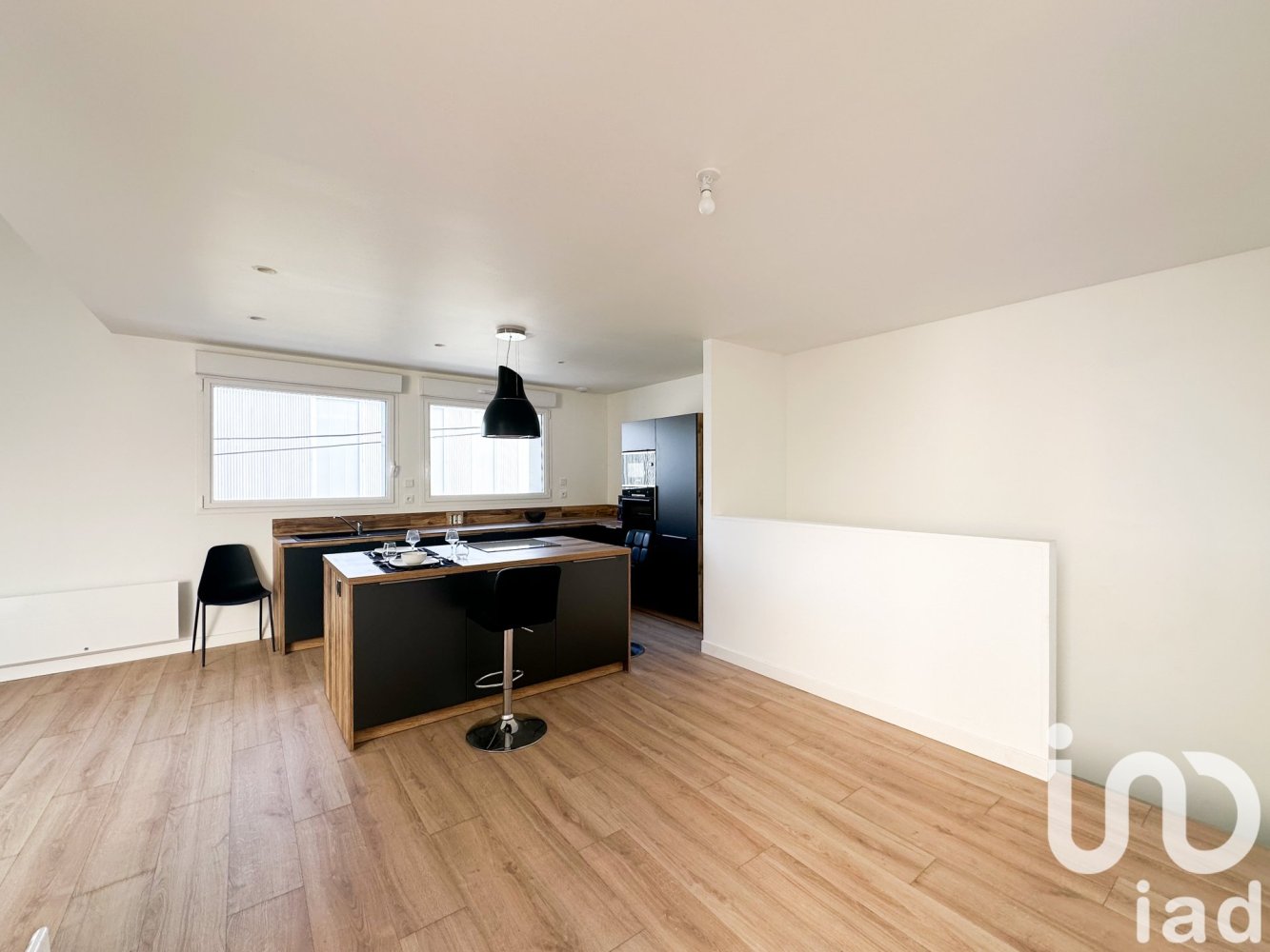 3 Schlafzimmer Wohnung in Croix, France, Nr. 232638