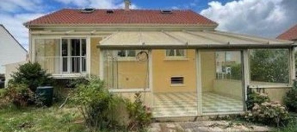 3 bedrooms Villa in Joue-l'Abbe, France No. 304562 8