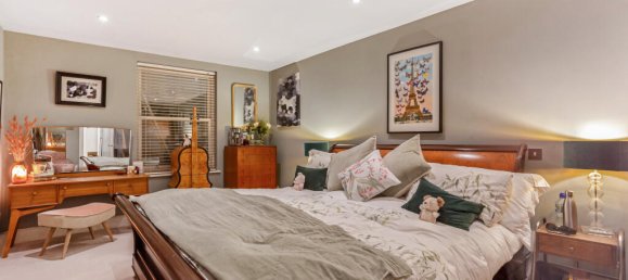 6 bedrooms House in London, United Kingdom No. 13985 12