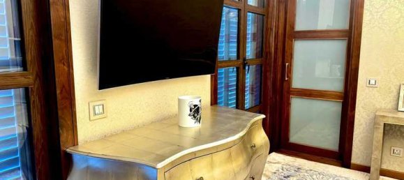 8 bedrooms House in Pyrgos, Cyprus No. 16152 4