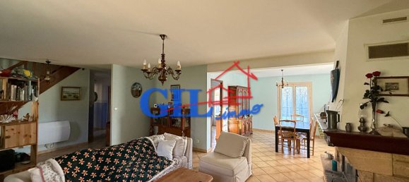 7 bedrooms House in Le Mee-sur-Seine, France No. 167330 3