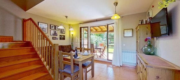 3 bedrooms Townhouse in Santillana del Mar, Spain No. 172340 3