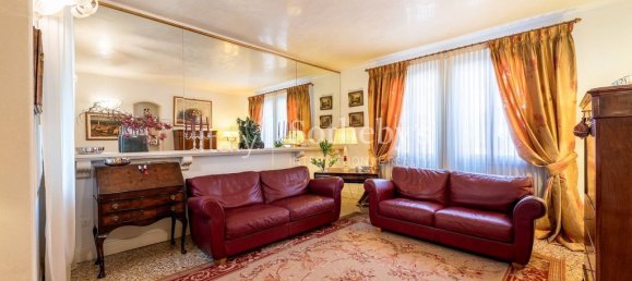 3 bedrooms Villa in Lonigo, Italy No. 119079 6