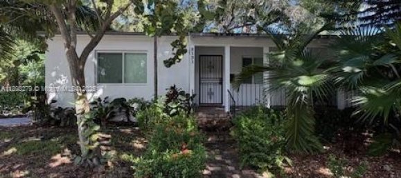 2 bedrooms Villa for rent in Miami, Miami-Dade, Florida, USA № 614647 2