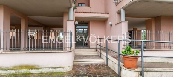  Garage in Rome, Italy No. 130482 8