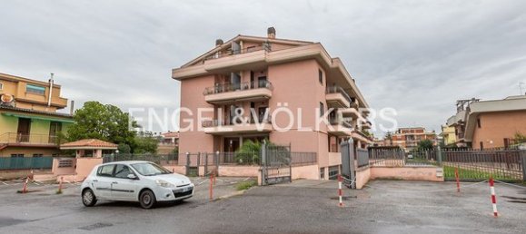  Garage in Rome, Italy No. 130482 12