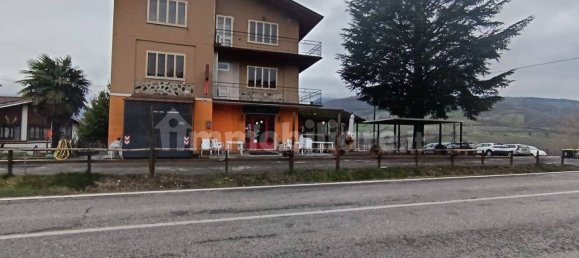 5 rooms Building in Travo, Italy No. 87454 4