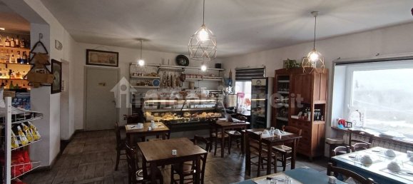 5 rooms Building in Travo, Italy No. 87454 17