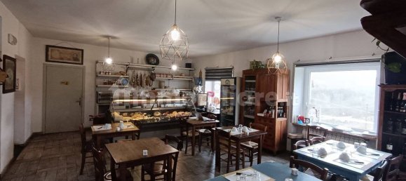 5 rooms Building in Travo, Italy No. 87454 12