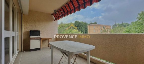 Apartamento de 2 dormitorios en Salon-de-Provence, France No. 315352 8