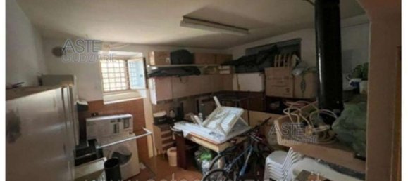 8 rooms Apartment in Alanno, Italy No. 268965 7