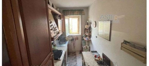 8 rooms Apartment in Alanno, Italy No. 268965 23