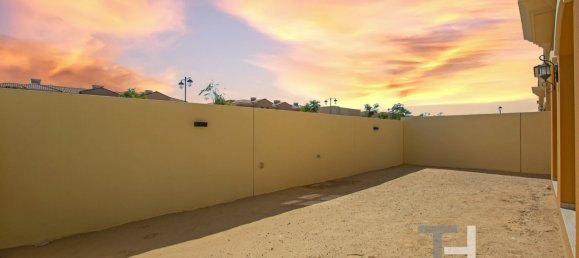 3 bedrooms Villa in Dubai Land, UAE No. 33329 19