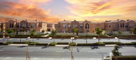 3 bedrooms Villa in Dubai Land, UAE No. 33329 3