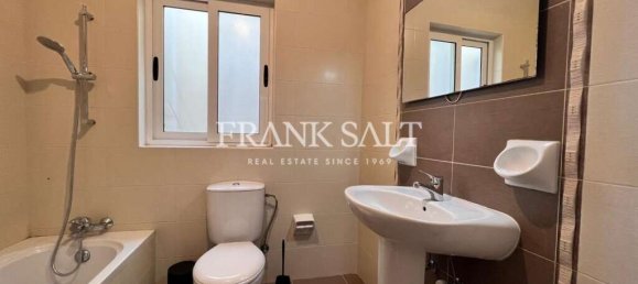 2 chambres Penthouse à Santa Venera, Malta No. 4770 10