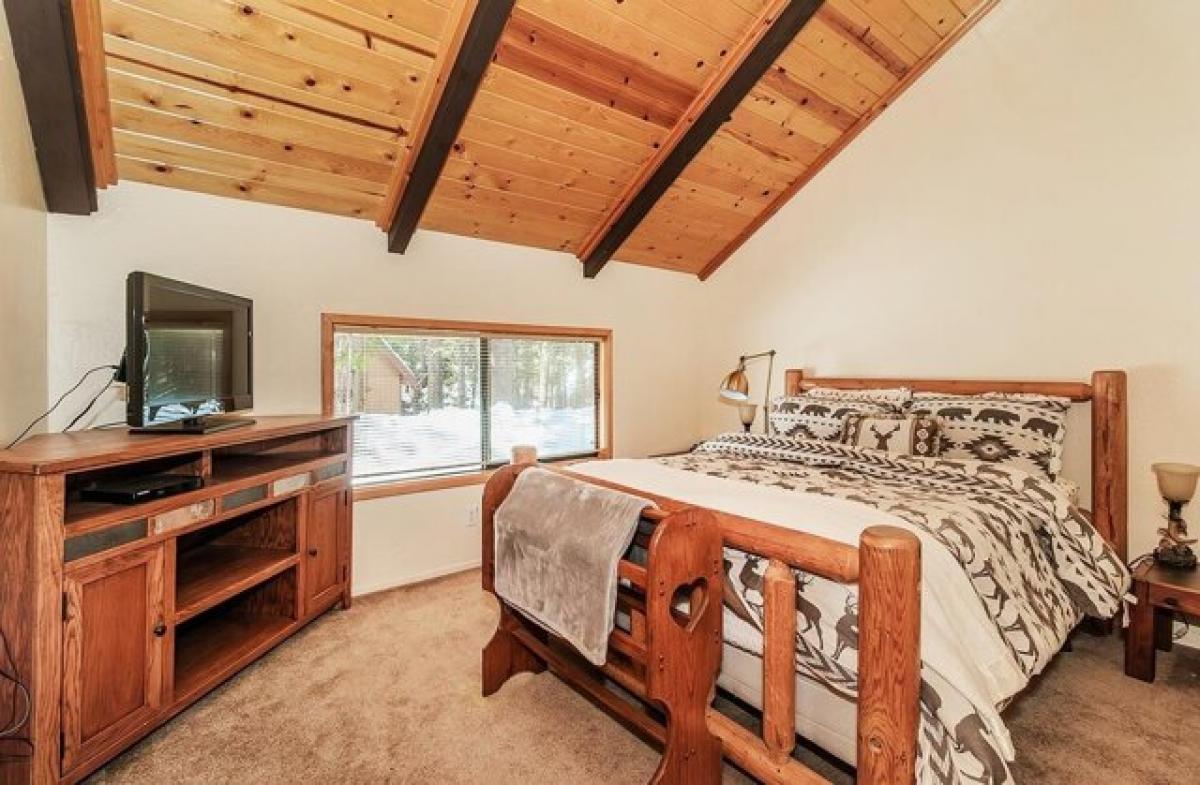 3 bedrooms House in Shaver Lake, USA No. 401812