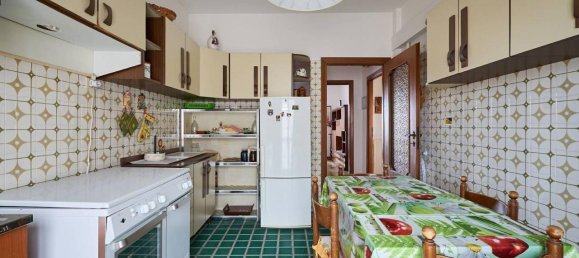 3غرفة شقة في Rome, Italy رقم 70630 10