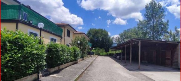 4غرفة شقة في Fossato di Vico, Italy رقم 305357 2