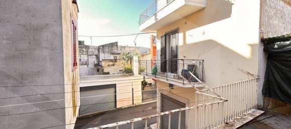 Casa de 3 dormitorios en Bitetto, Italy No. 23227 21