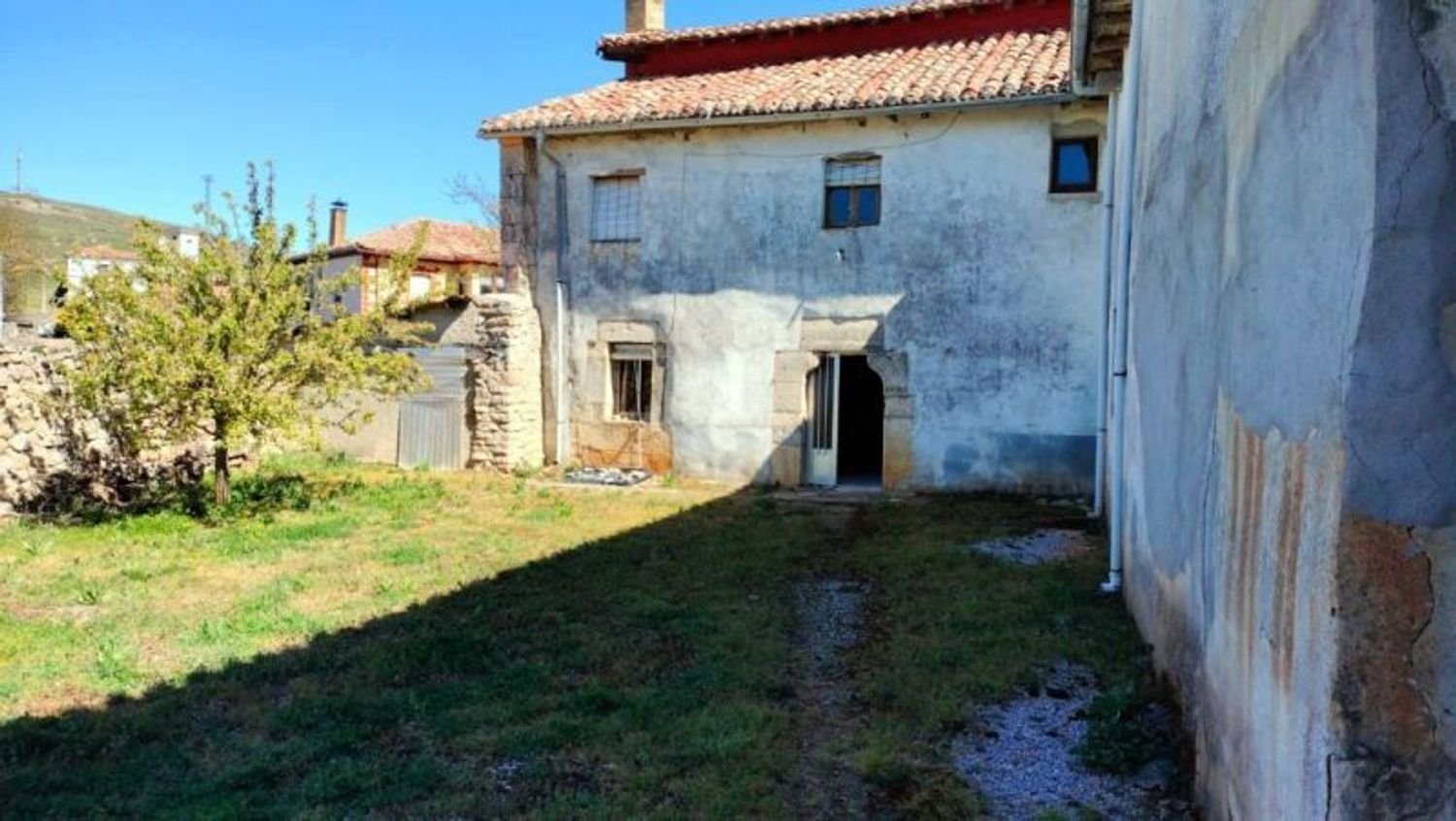 5 bedrooms House in Aguilar de Campoo, Spain No. 87901