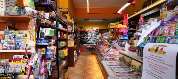 2-Zimmer Gewerbliche Immobilie in Asti, Italy, Nr. 101515 4